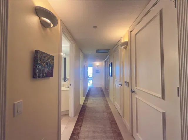 Unit 404 photo 21
