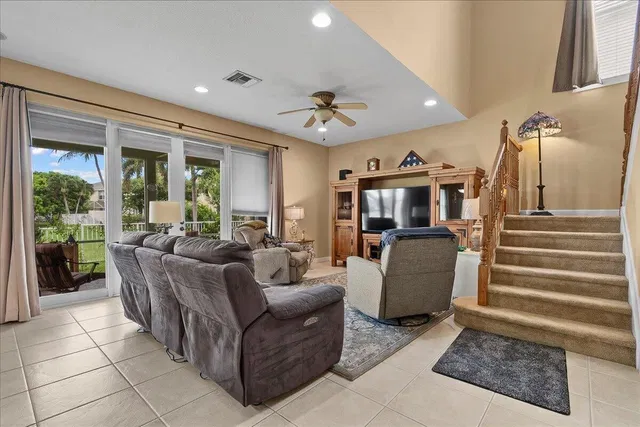 Residence photo 6