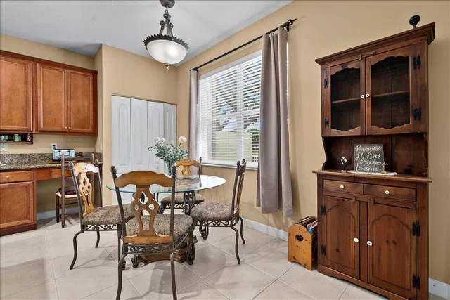 Residence photo 9