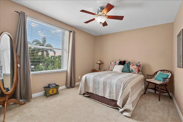 Residence photo 18