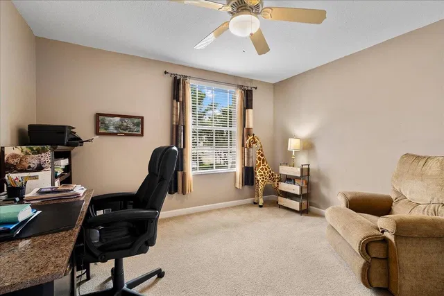 Residence photo 19