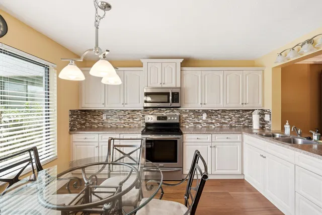 Unit 103 photo 5