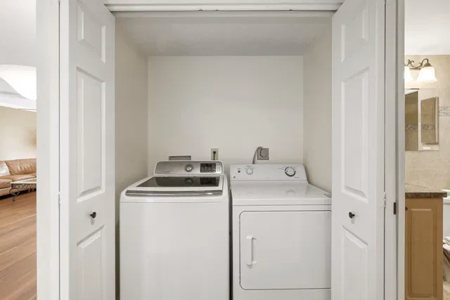 Unit 103 photo 21