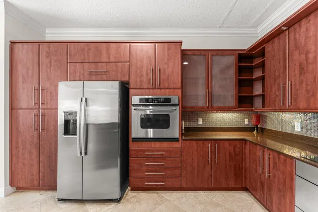  Residence photo 7