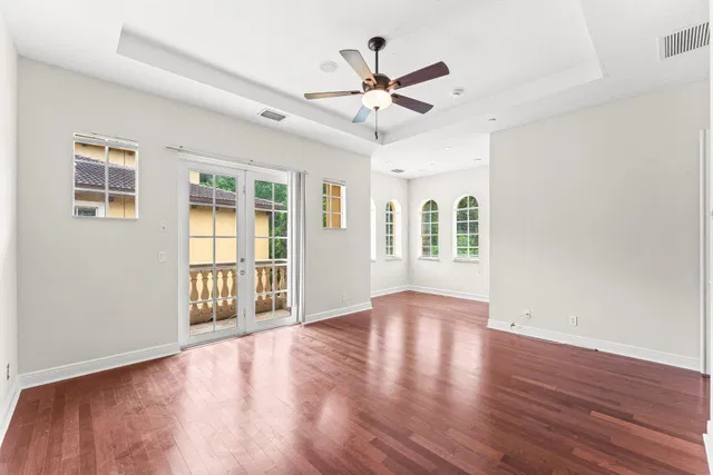  Residence photo 15