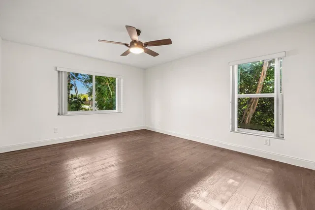 Residence photo 15