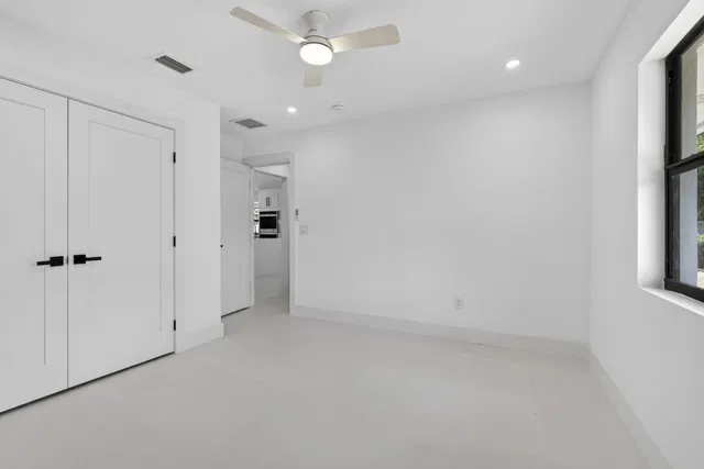 Residence photo 36