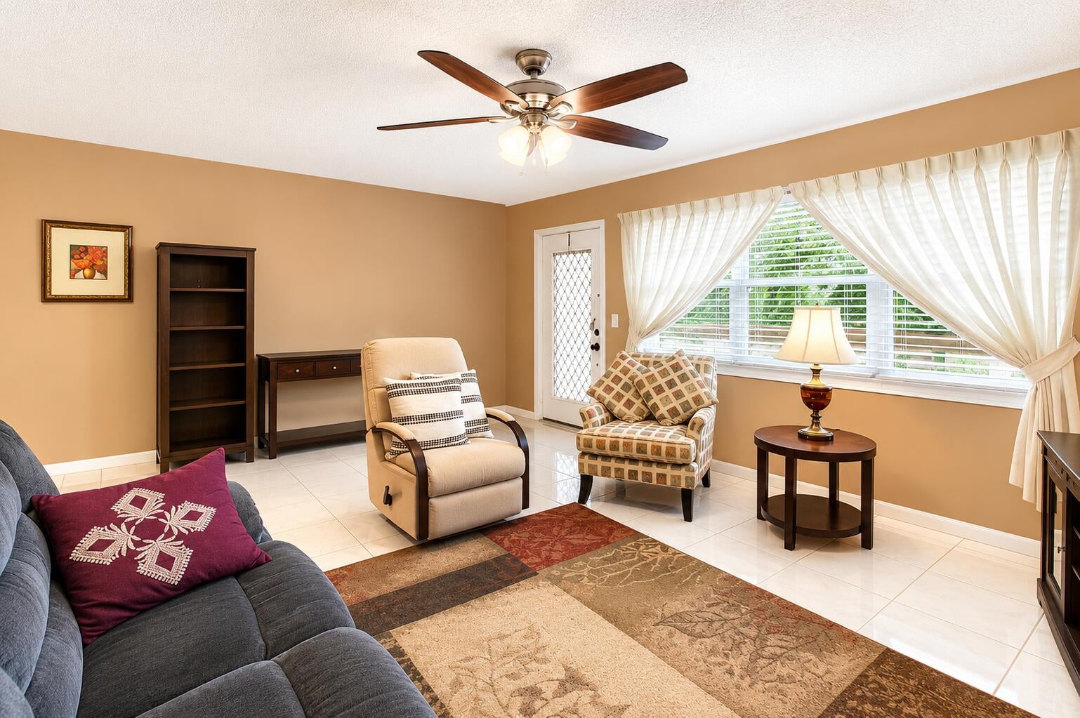  Residence photo 6
