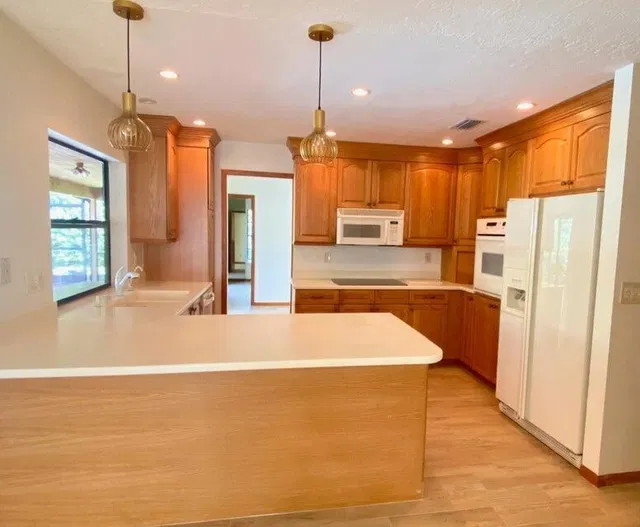 Residence photo 3