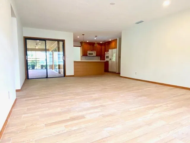 Residence photo 5