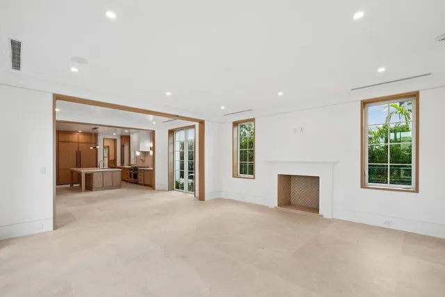 West Palm Beach Residence photo 18