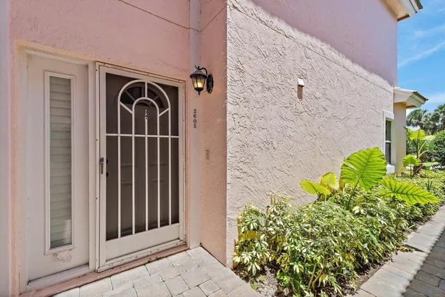 Residence photo 4