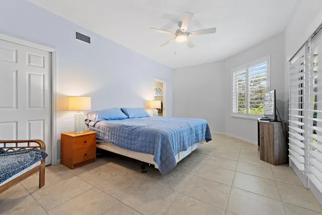 Residence photo 25