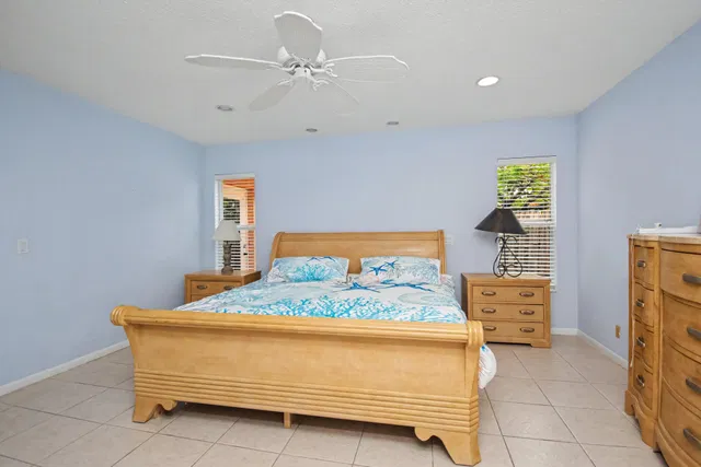 Residence photo 18