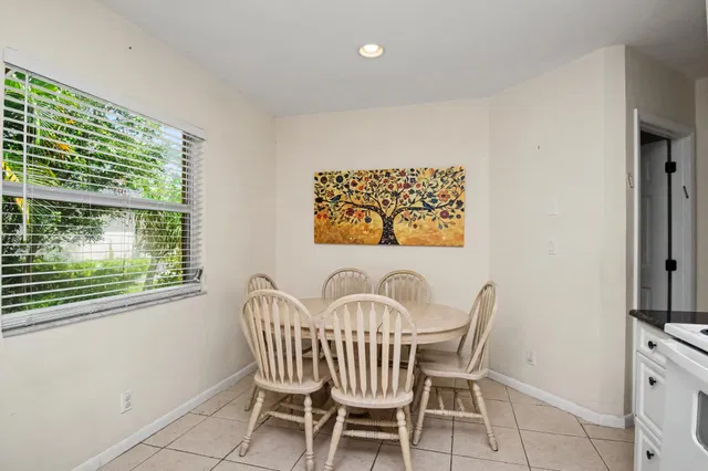 Residence photo 24