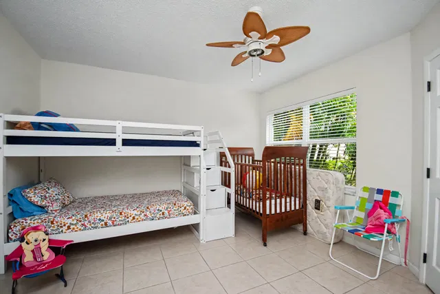 Residence photo 34