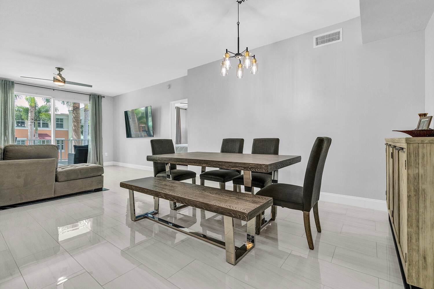 Unit 217 photo 6