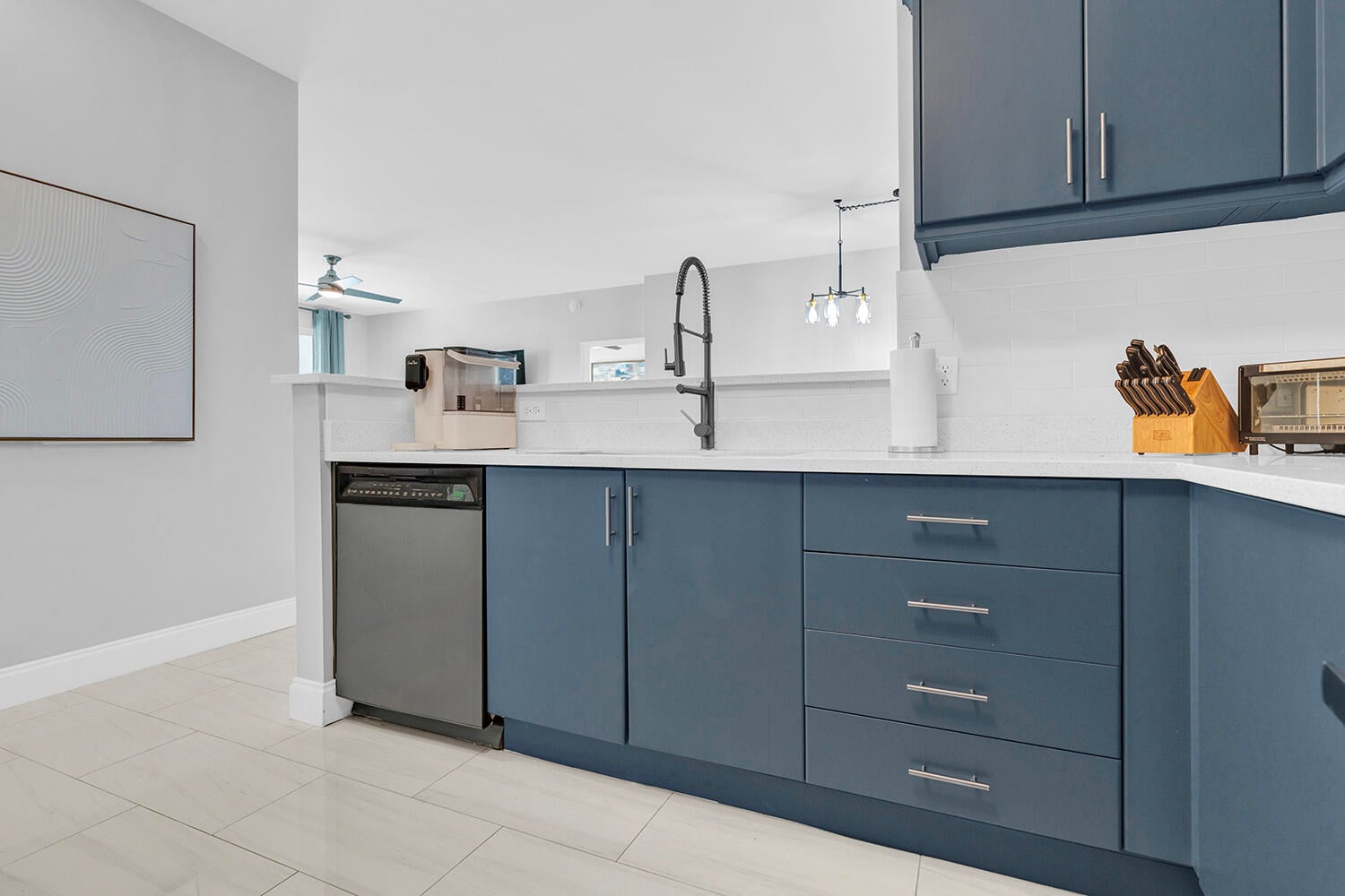 Unit 217 photo 9