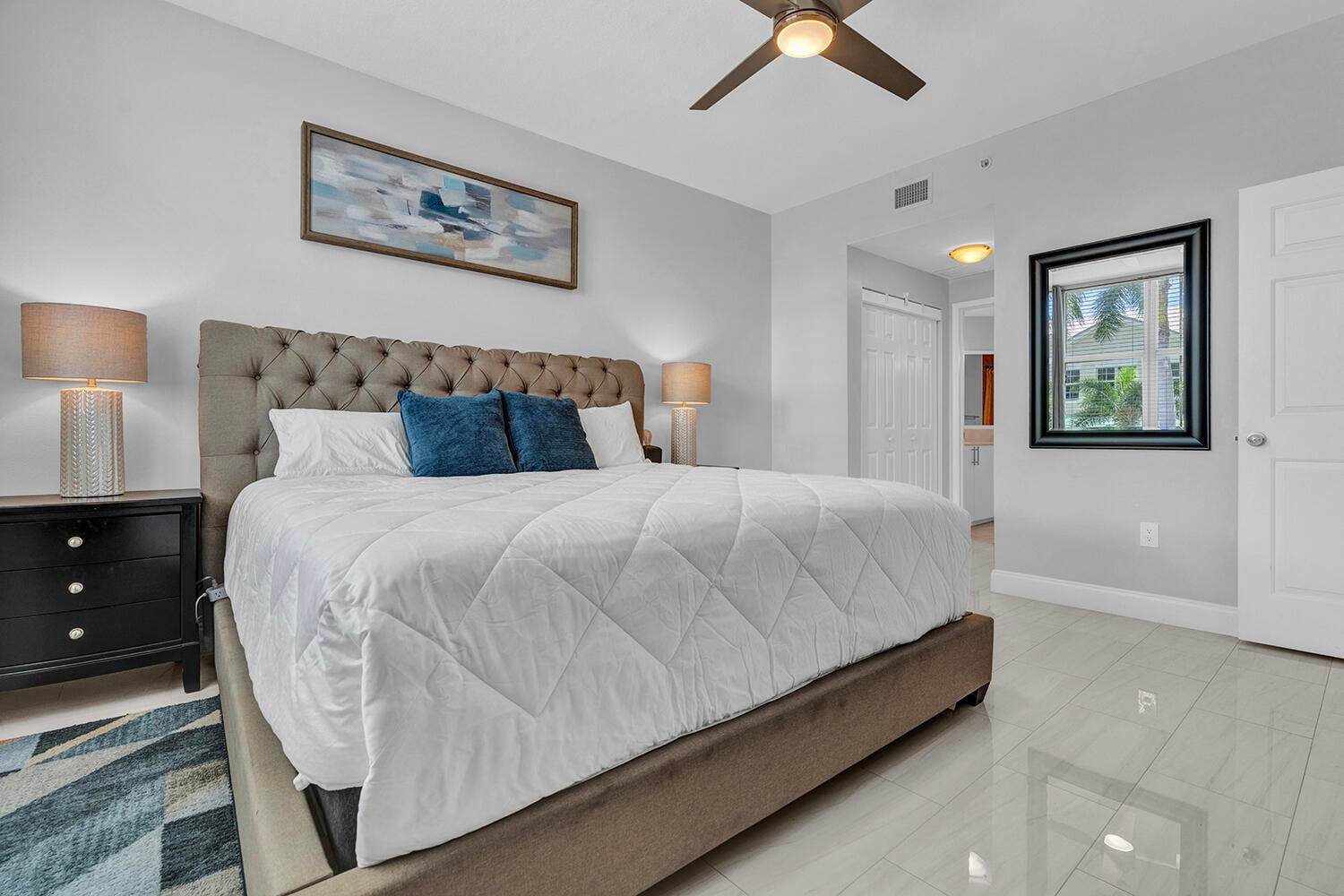 Unit 217 photo 11