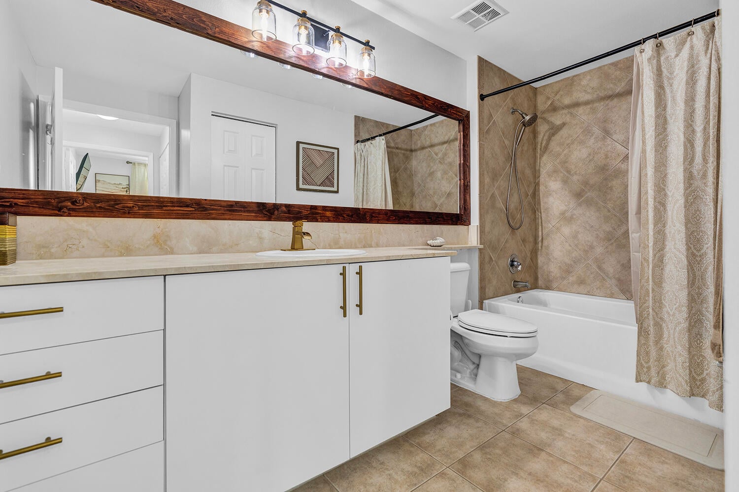 Unit 217 photo 22