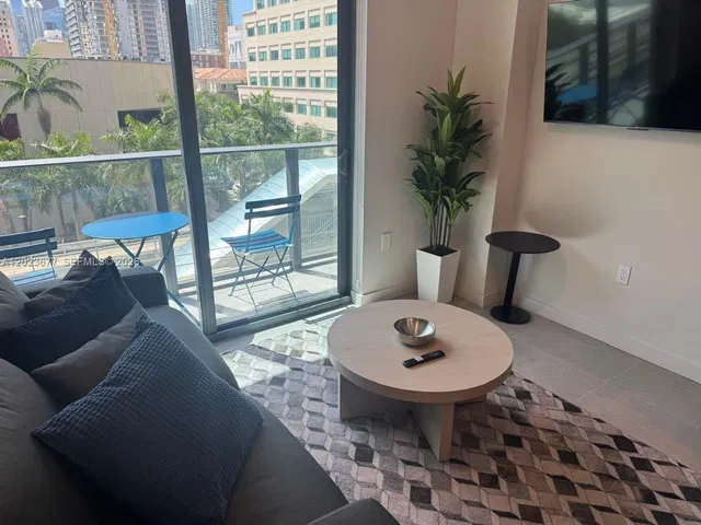 501 First Residences Miami 2102