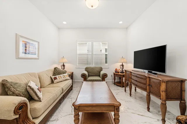  Residence photo 9