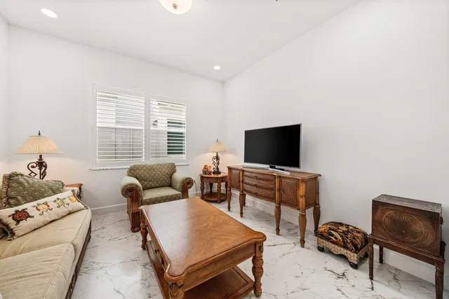  Residence photo 10