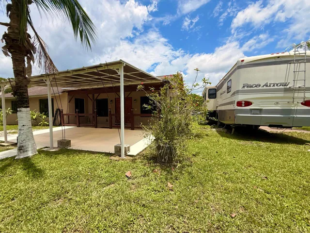 Residence photo 6