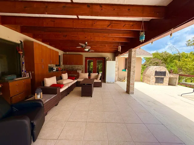 Residence photo 11