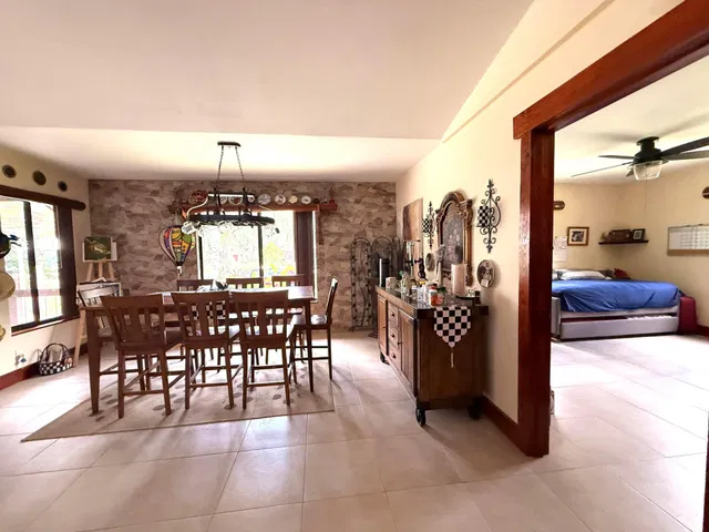 Residence photo 15