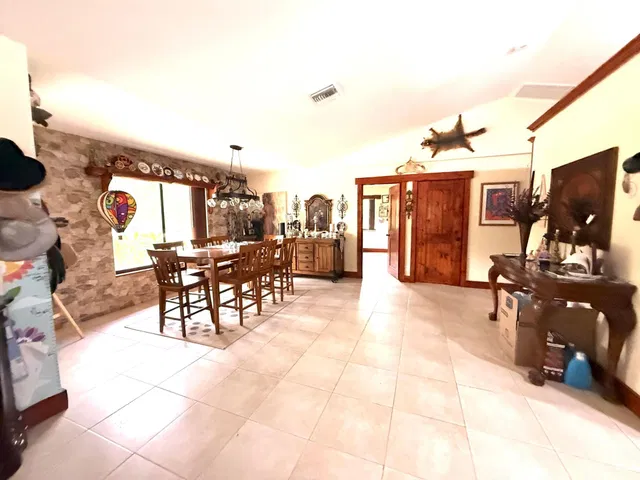 Residence photo 36