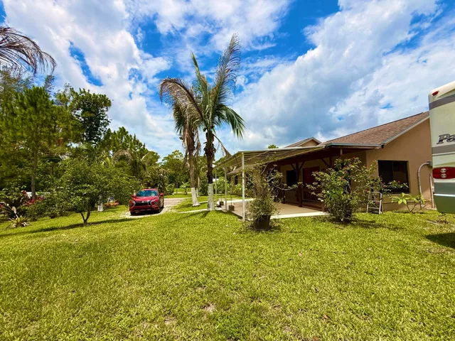 Residence photo 37