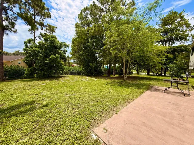 Residence photo 39