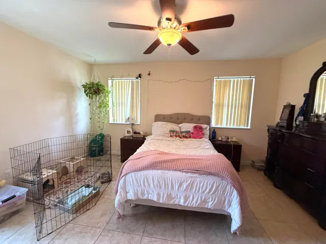 Residence photo 42