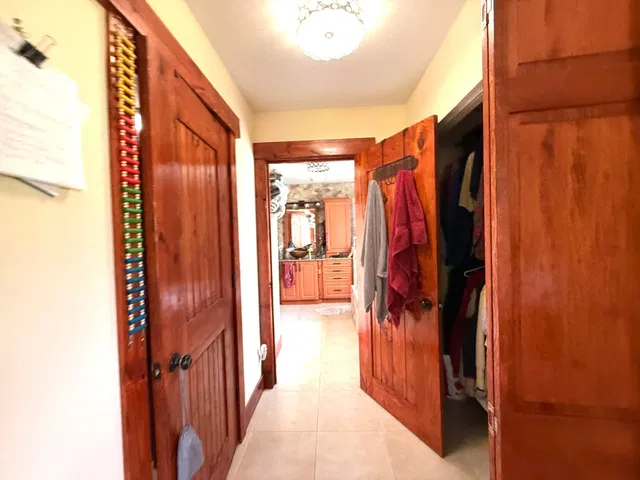 Residence photo 52