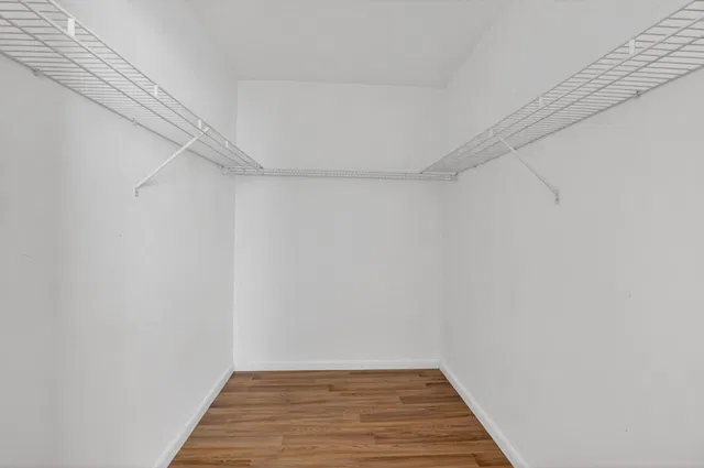 Unit 2080 photo 15