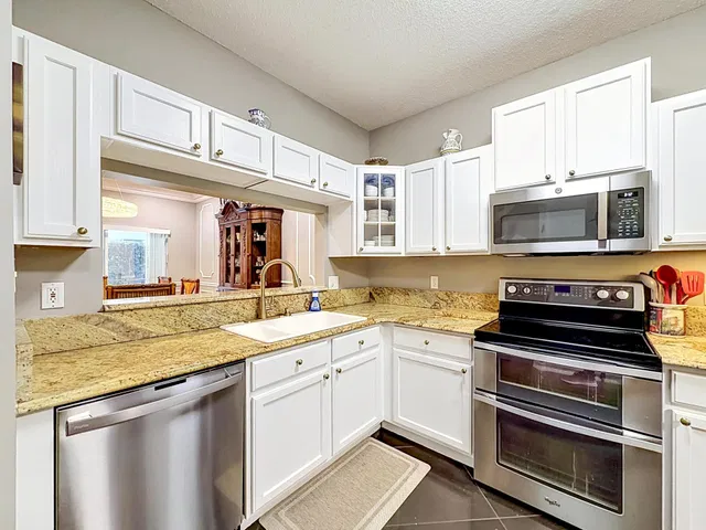  Residence photo 11
