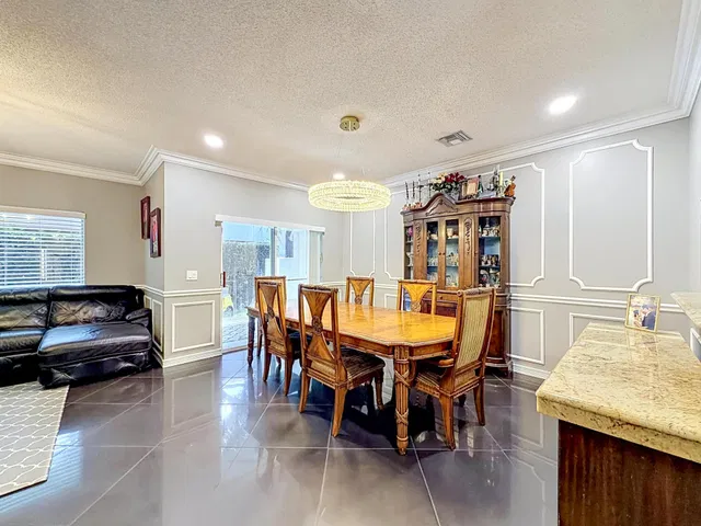  Residence photo 18