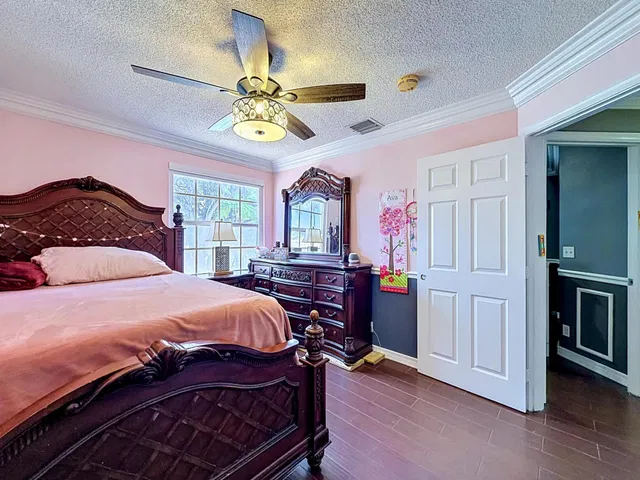  Residence photo 36