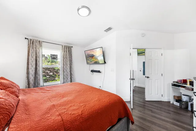  Residence photo 27