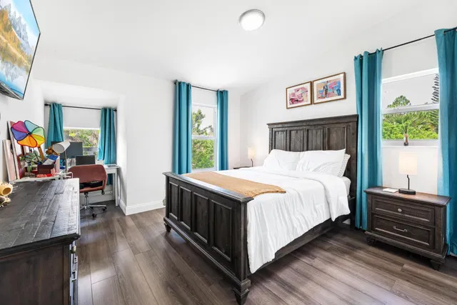  Residence photo 35