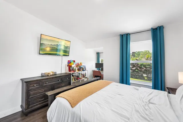  Residence photo 36