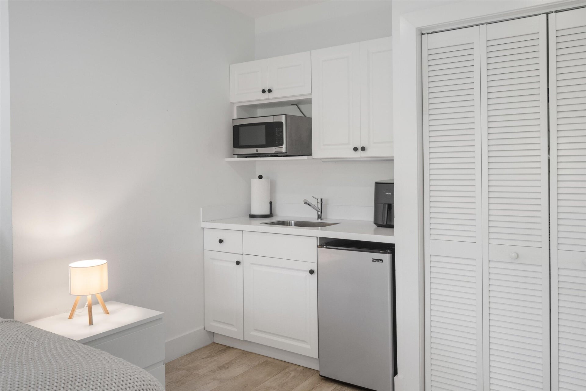 Unit 211 photo 6