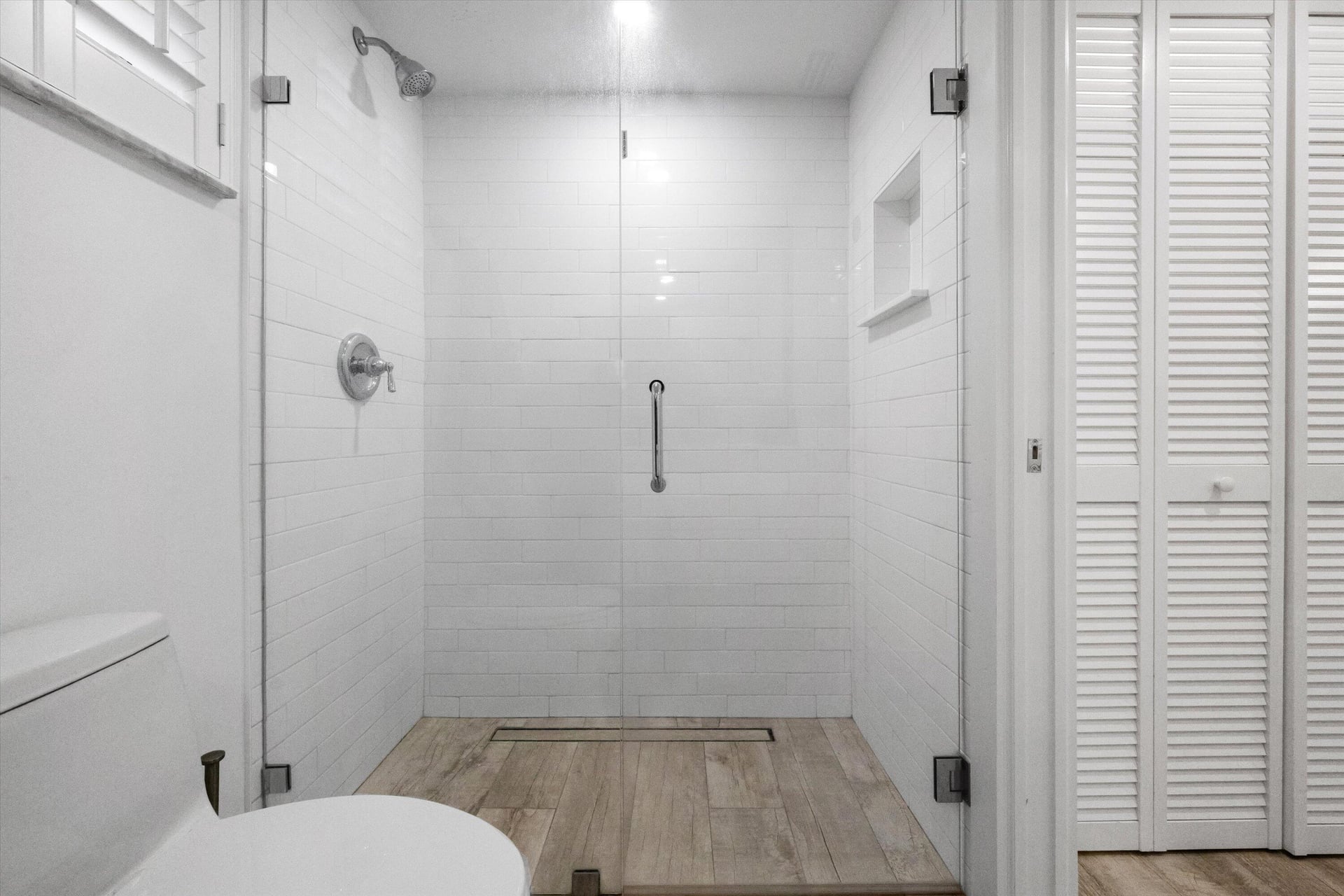  Unit 211 photo 8
