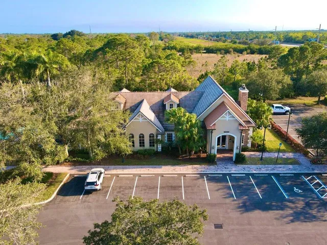 Residence photo 41