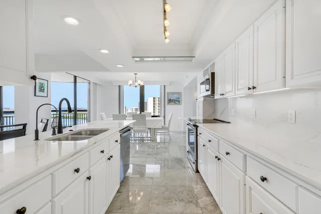 Eastpointe Singer Island Unit 22j photo 31