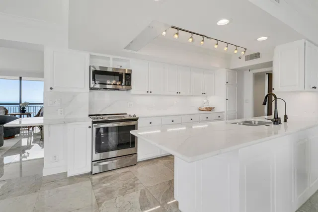 Eastpointe Singer Island Unit 22j photo 32