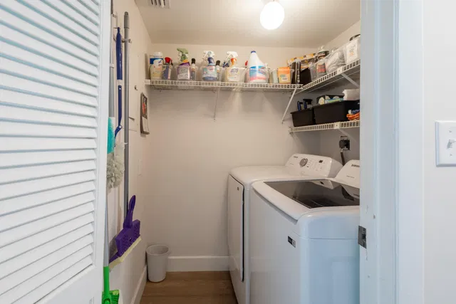 Unit 323 photo 21