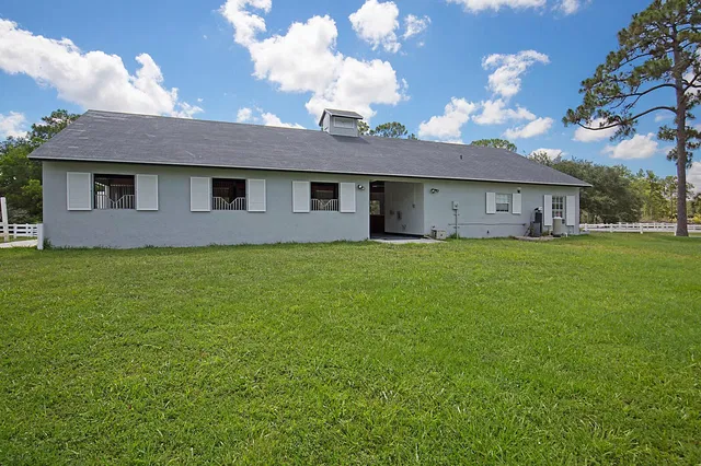 Residence photo 20