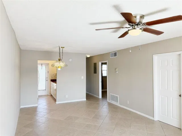 Unit 214 photo 12